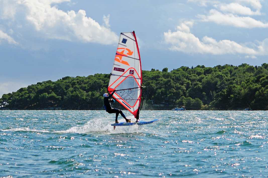 Die besten Windsurfspots der kroatischen Insel Krk