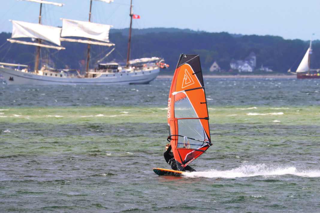 The best windsurfing spots from Kiel to Weissenhaus