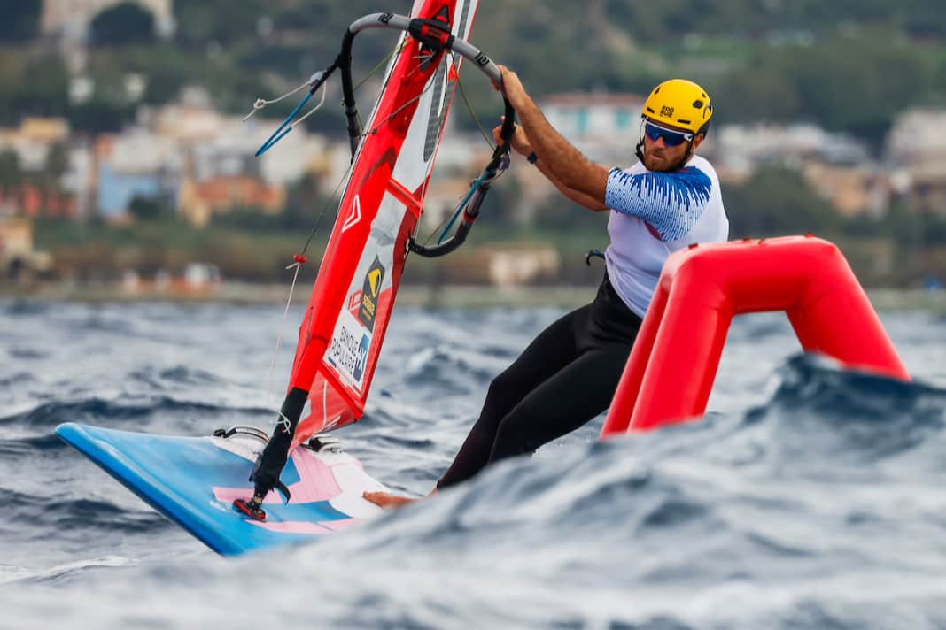 Strong start for Theresa Steinlein, Goyard leads the men's competition