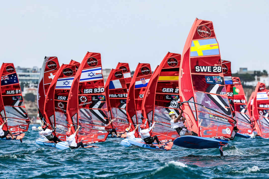 Grae Morris dominiert WM-Auftakt der U23, Meyer in den Top Ten