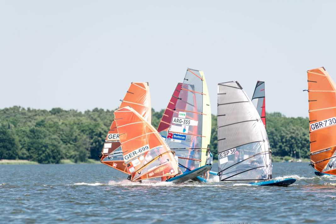 Windsurfing, rapid surfing and SUP at the Finals in Hanover – livestream on ARD and ZDF