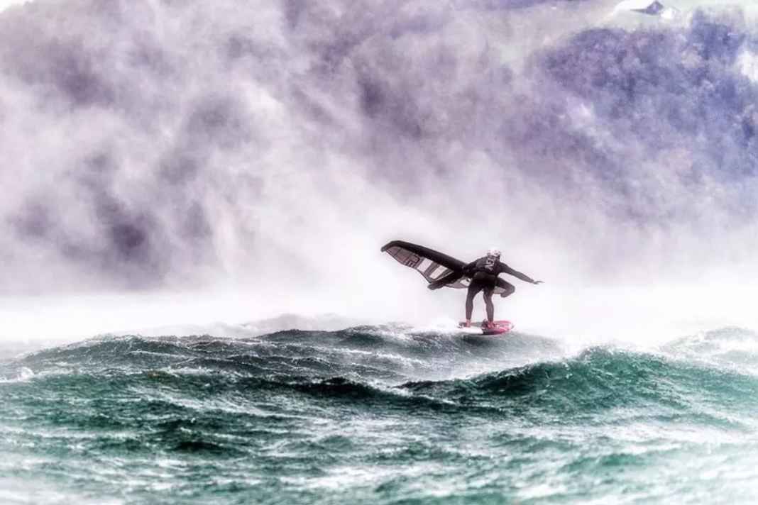 The best winter accessories for wingsurfers