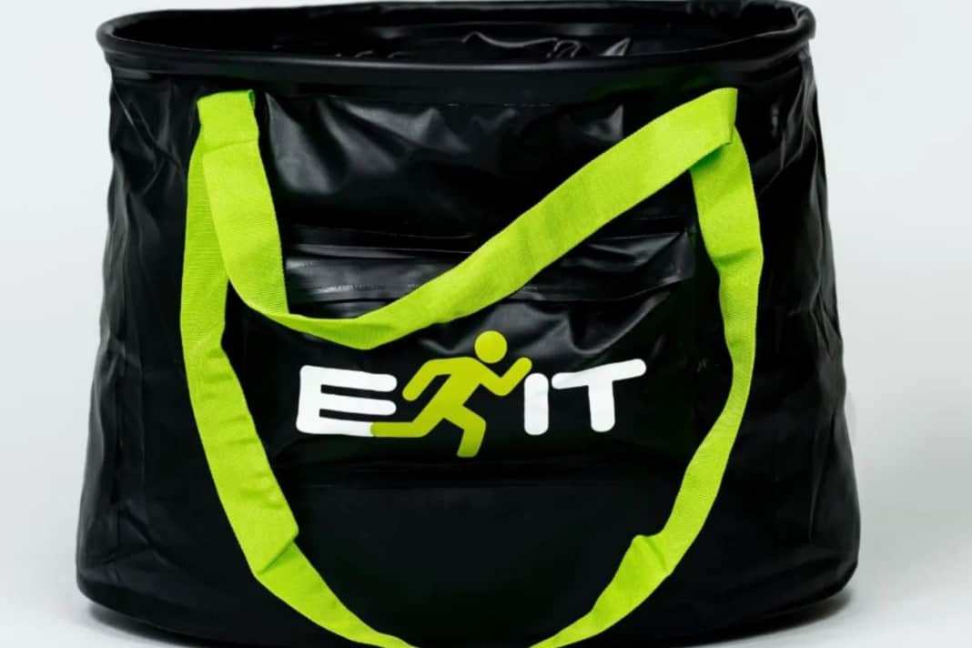 Exit BUX - wasserdichter Umzieheimer für Wassersportler