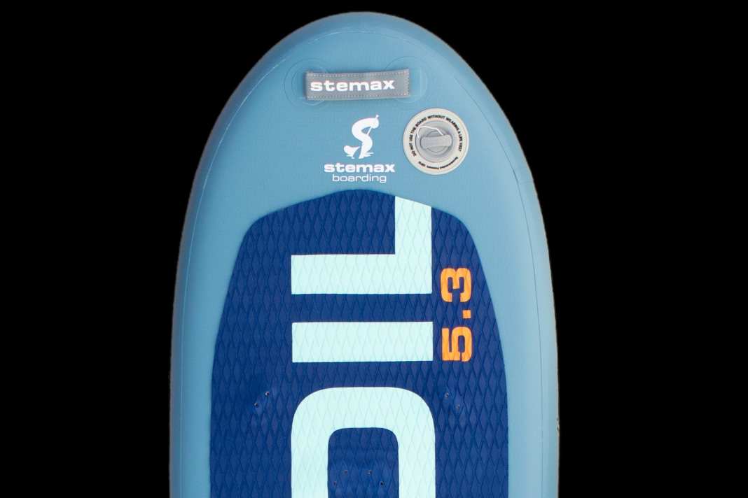 FlyFoil - inflatable wingboards for under 800 euros