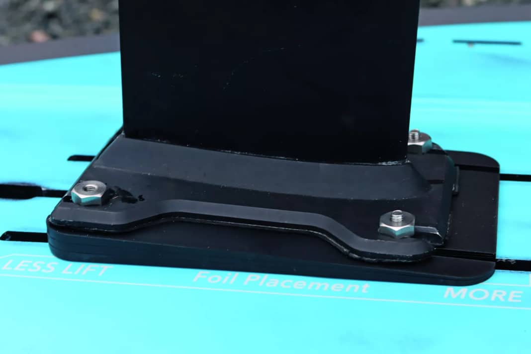 Foilmount trim system - fine-tuning through angle adjustment
