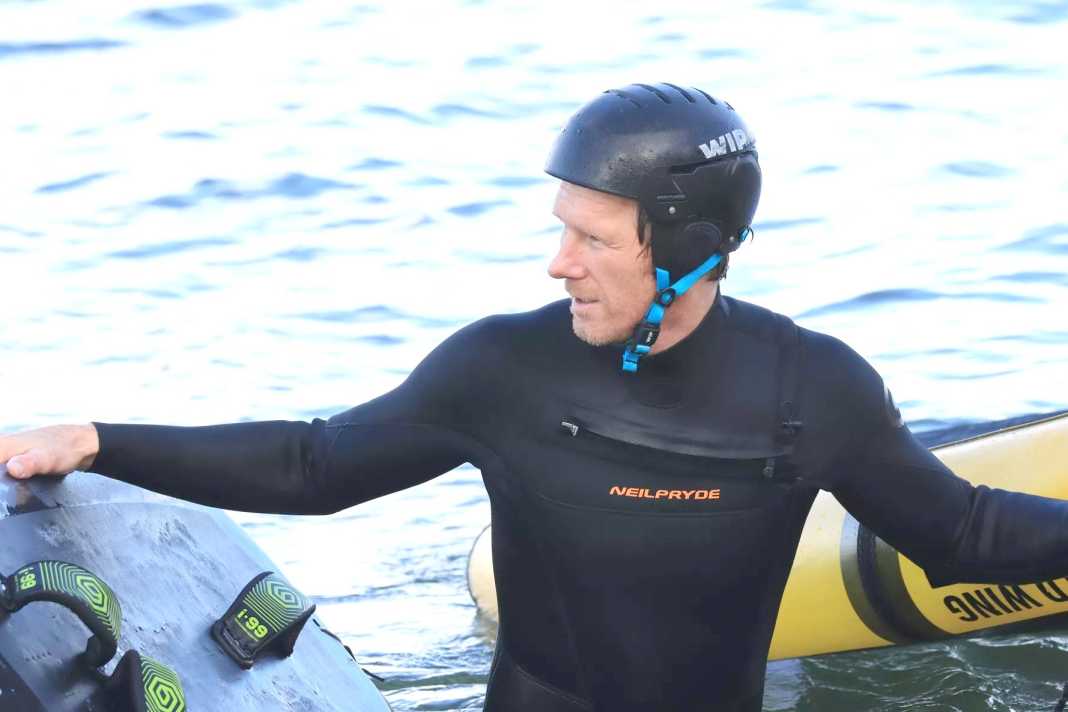 NeilPryde Rise Plus - preiswerter Neo für kühle Tage