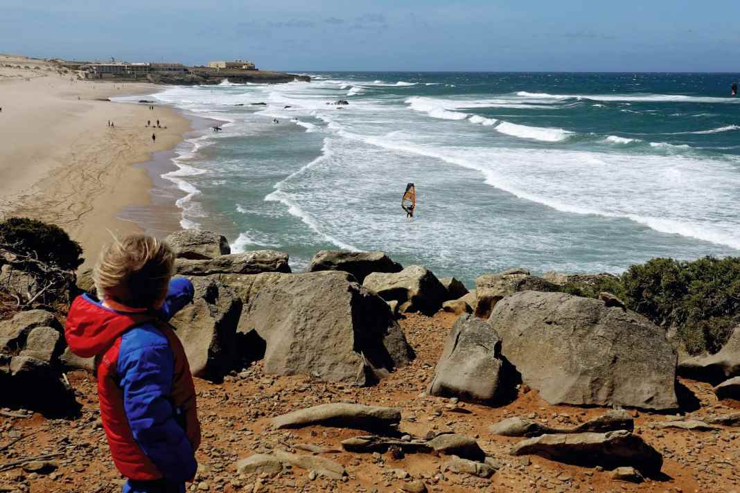 Florian Jung with family and campervan in Portugal