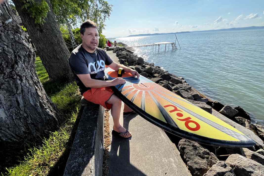 Schrille Designs, bewährte Shapes - Interview mit Mojo-Macher Bertalan Csik