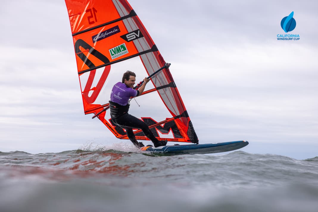 Zu wenig Wind für Finne, zu viel Welle für Foil
