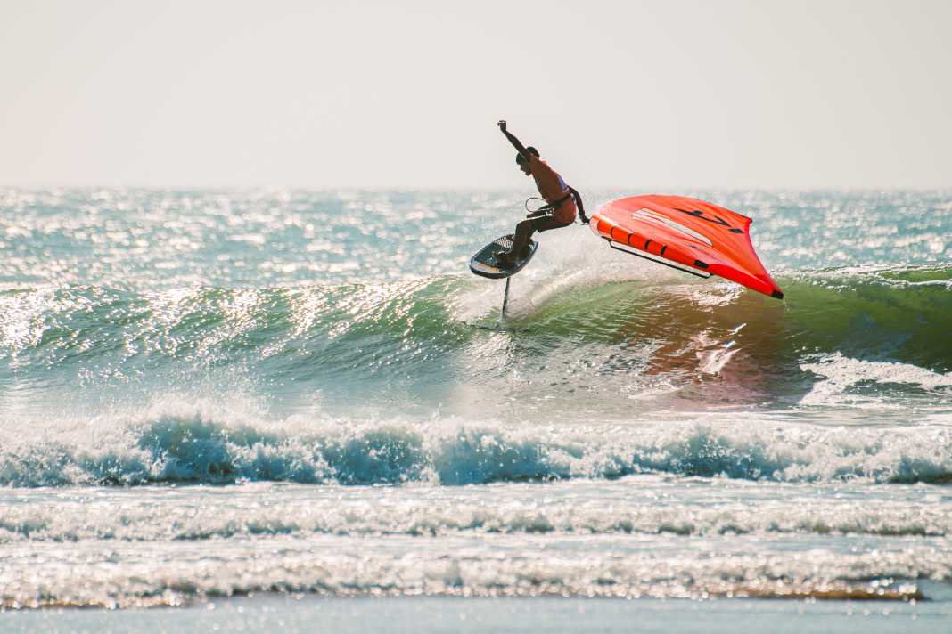Moreno and Berzolla win in wave riding