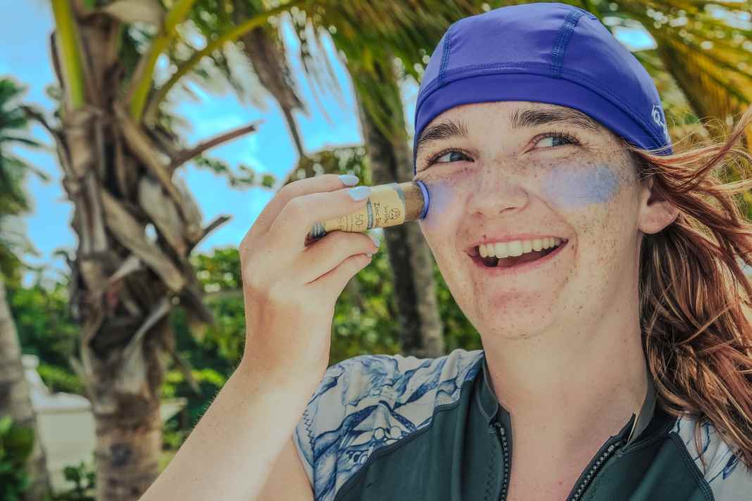 Besonders wasserfester Sonnenschutz für Surfer von Suntribe