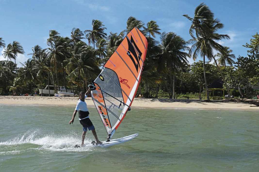 Naish Edge in the surf test