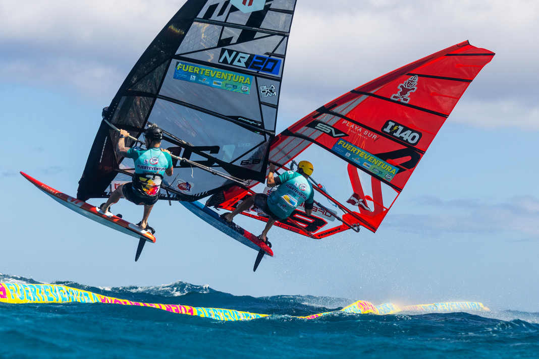 Freestyle elite and Slalom X racers in World Championship mode