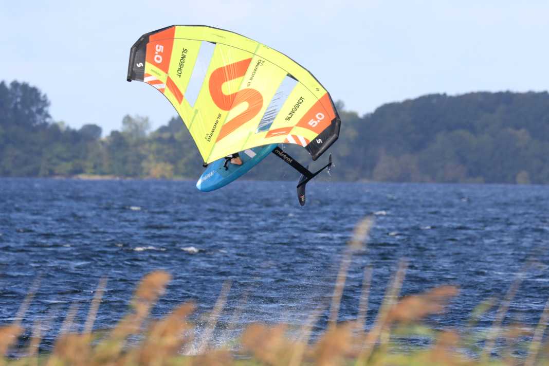 Balanced all-rounder - the Slingshot Slingwing V4 in the test