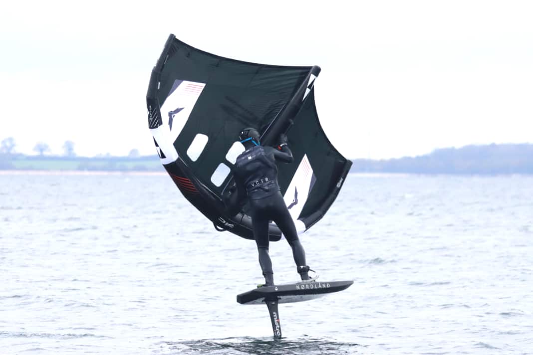 Komplette Neuentwicklung - der SIC Raptor Wing im Test