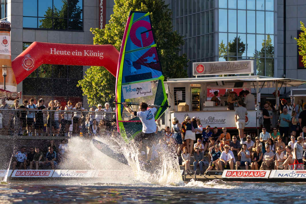 Tow-in action at Kieler Woche – the best photos