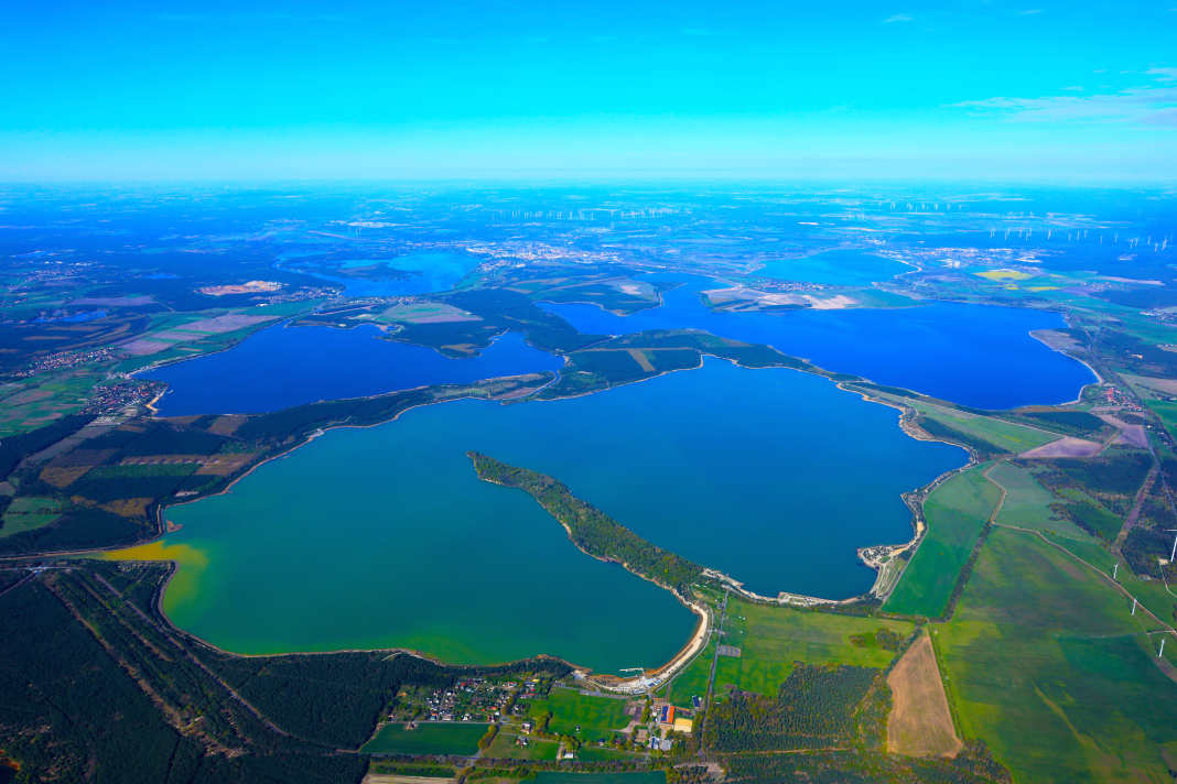 Five lakes merge to form a vast SUP area