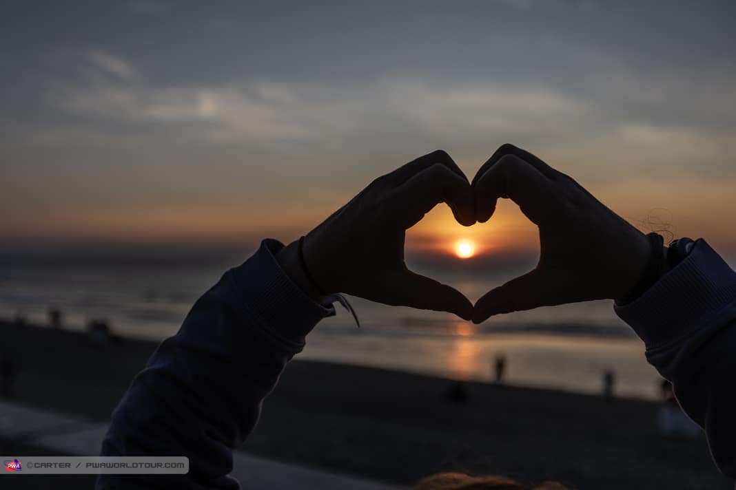“Abendstund’ hat Gold im Mund” - Windsurfen im Sonnenuntergang