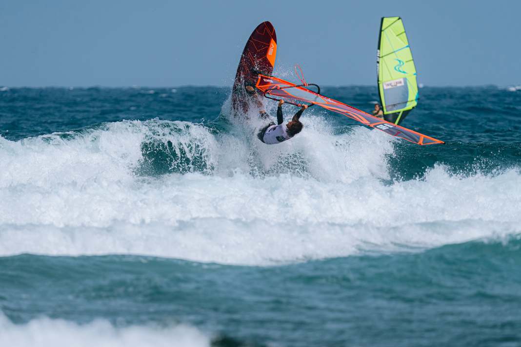 Kiefer and Degrieck win in the juniors, double elimination enters the home straight