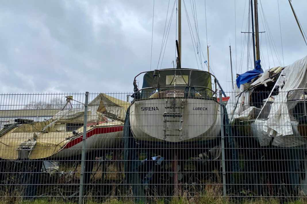 Save or scrap - what to do with old ships?