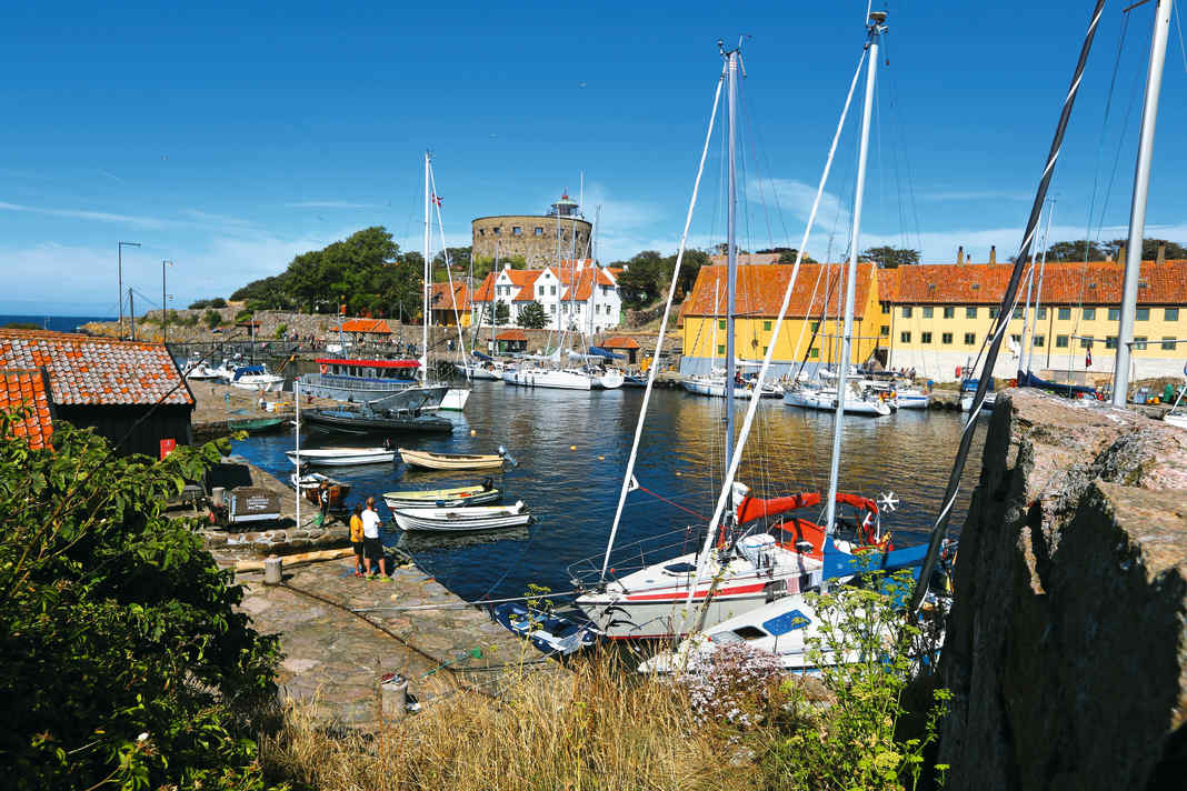 Début de la rénovation du port historique de Christiansø