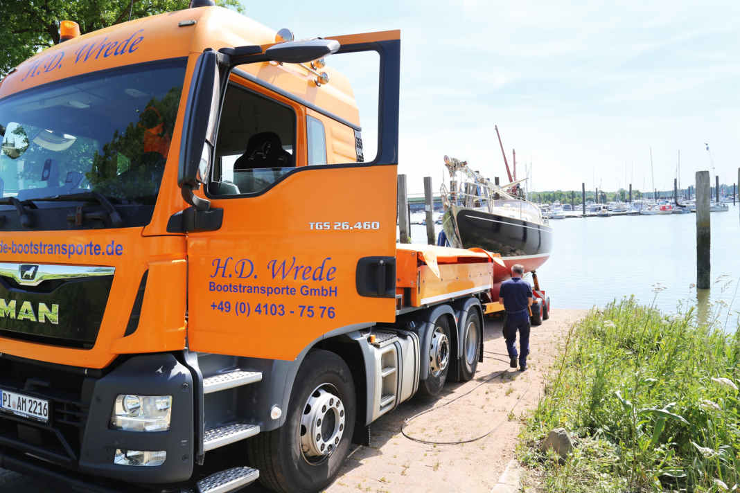 How a captain transports yachts by road