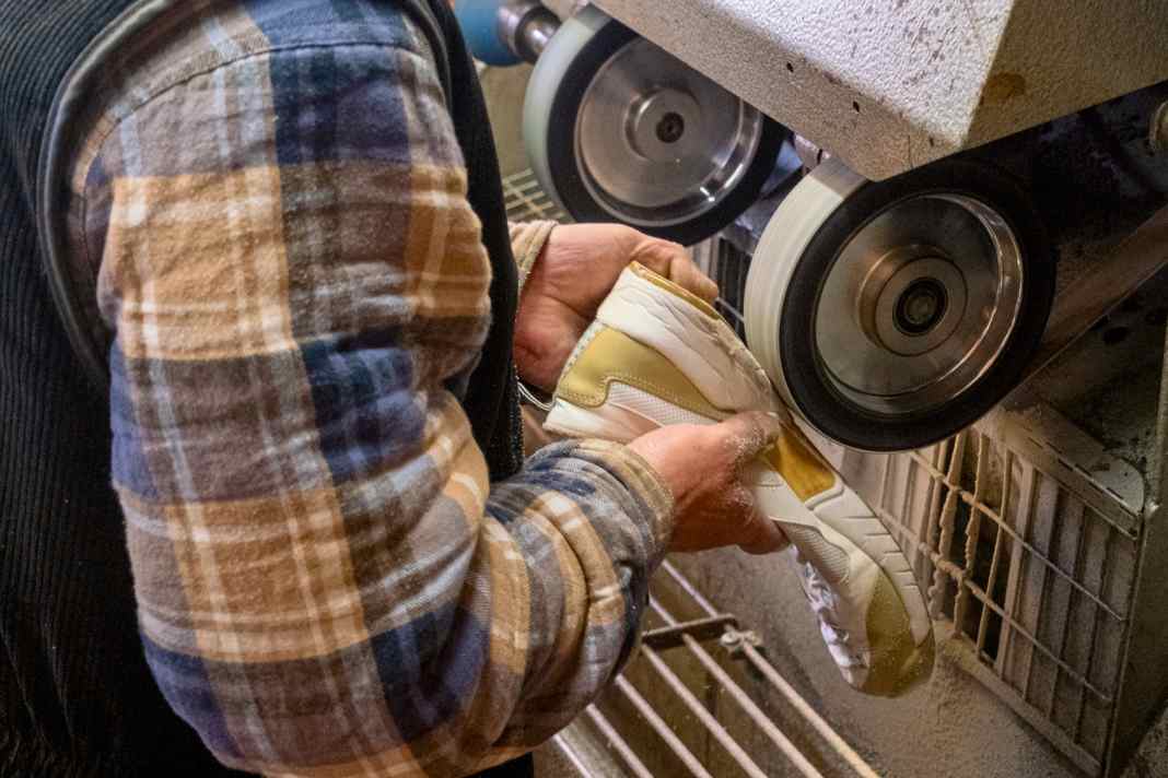 A second life for expensive sailing shoes - how to repair sailing shoes