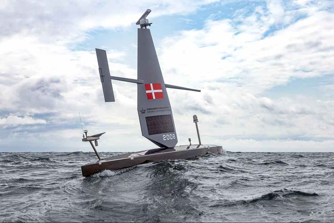 Silencieuse et vigilante - la marine teste un drone-voile