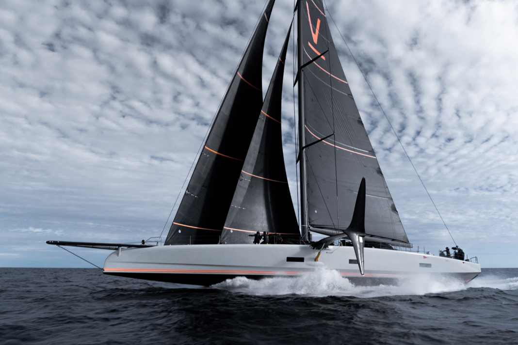 Supersegler, Scow und Semi-Foiler bereit für die Querung