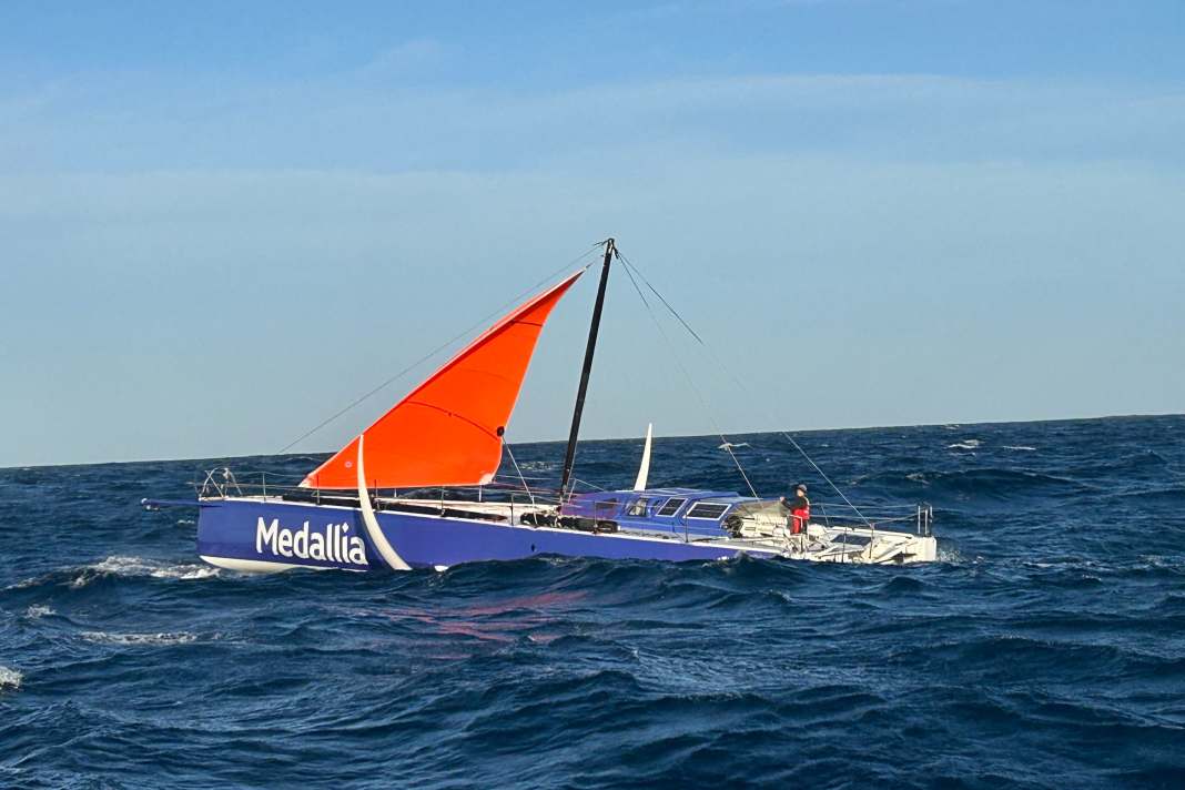 Comment Pip Hare a réagi à son démâtage lors du Vendée Globe