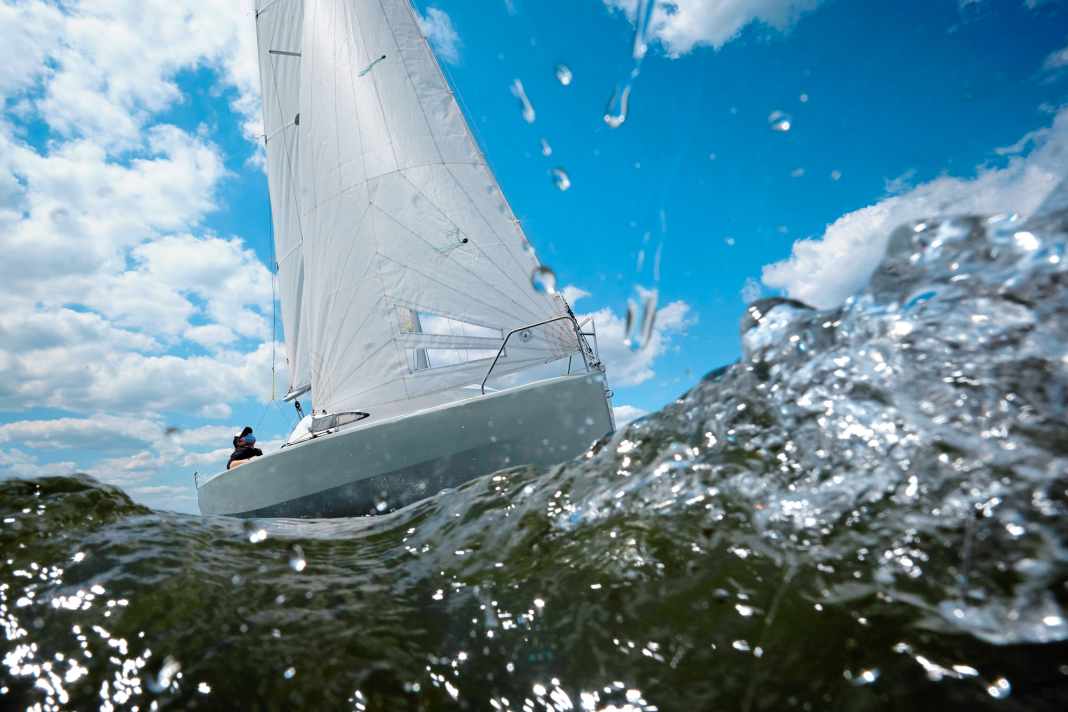 Un day-sailer sportif qui apporte une dose quotidienne de plaisir à la voile
