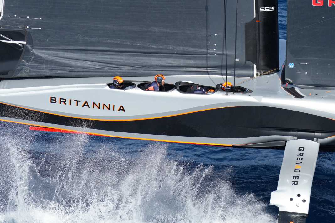 Ratcliffe versus Ainslie - who owns ex-"Ineos Britannia"?