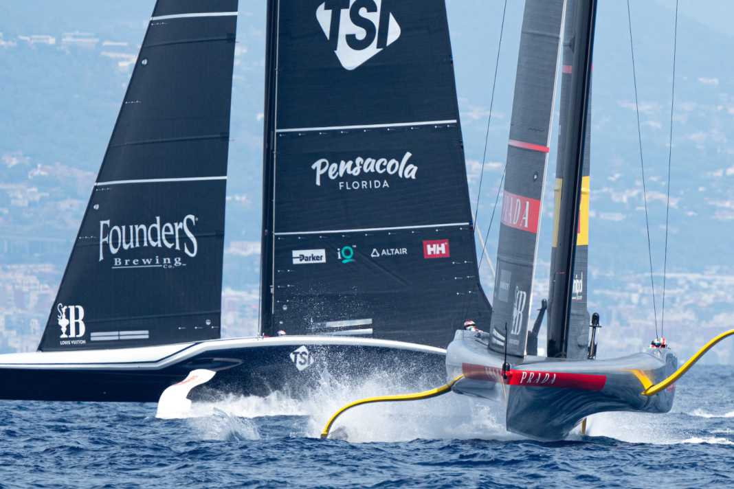 Italiens “Silberkugel” fliegt schnell, Alinghi Red Bull Racing ohne Sieg