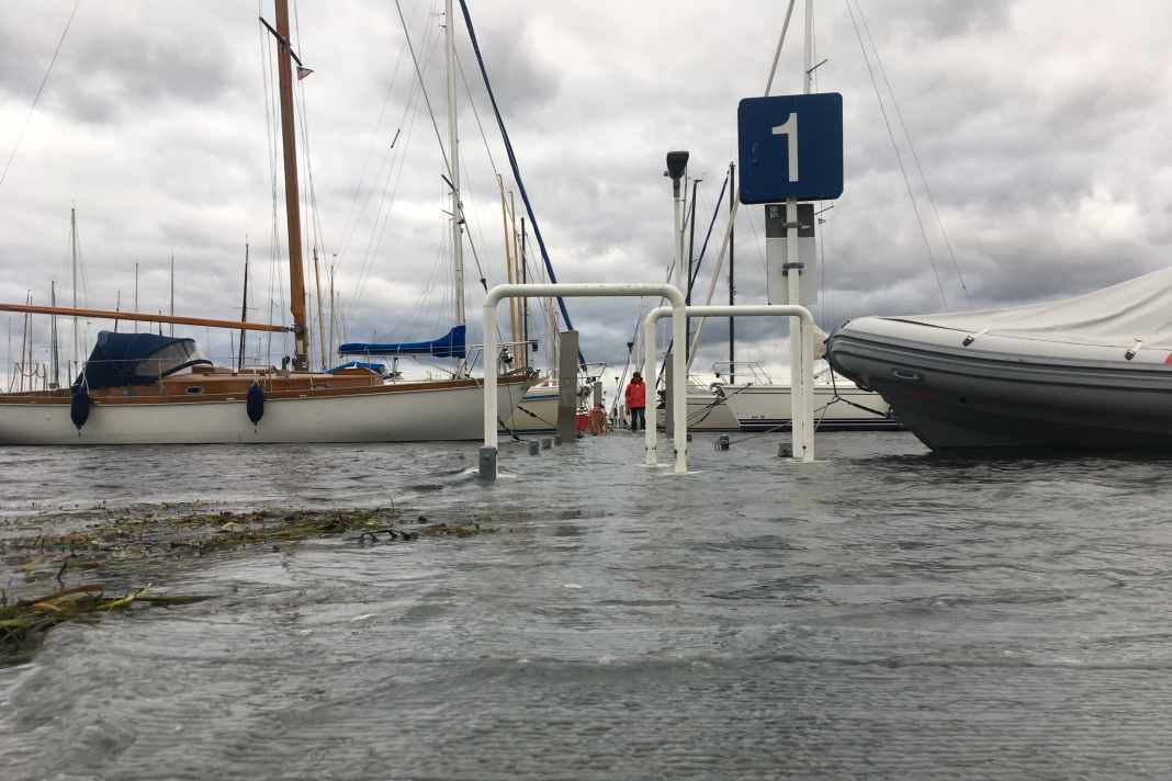 Storm surge warning – what boat owners should do now
