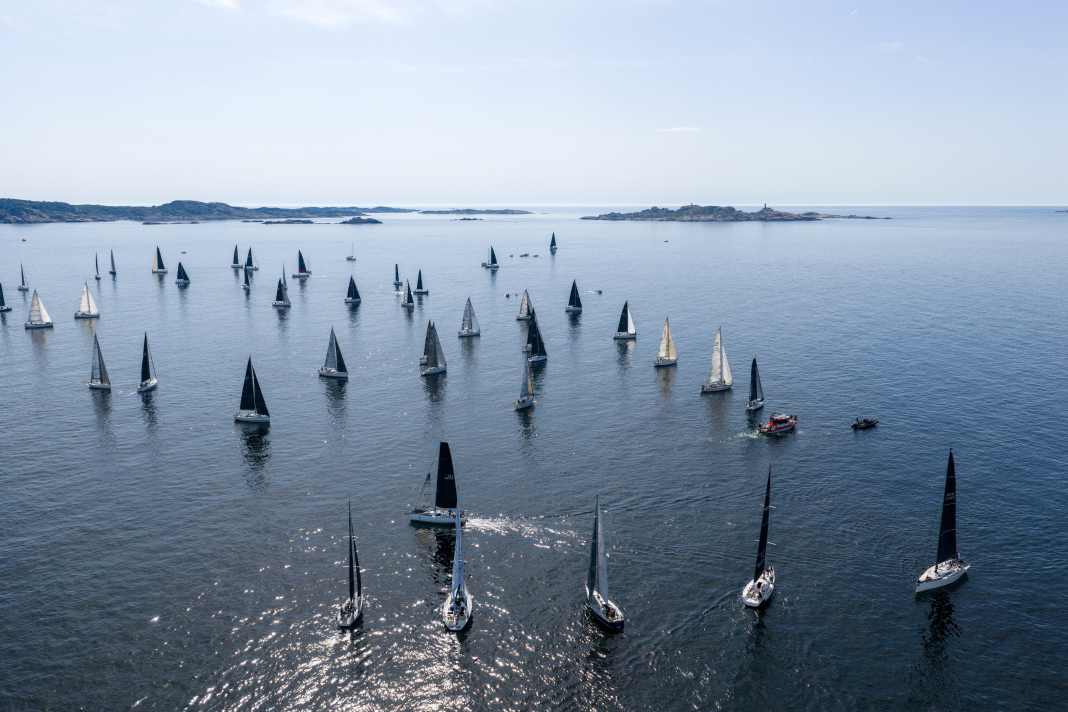 “Momo” and “Gaia” – two stage wins to kick things off