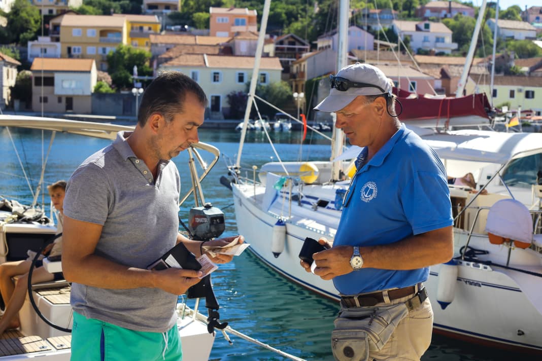 Mit diesen zwölf Tipps sparen Sie beim Chartern