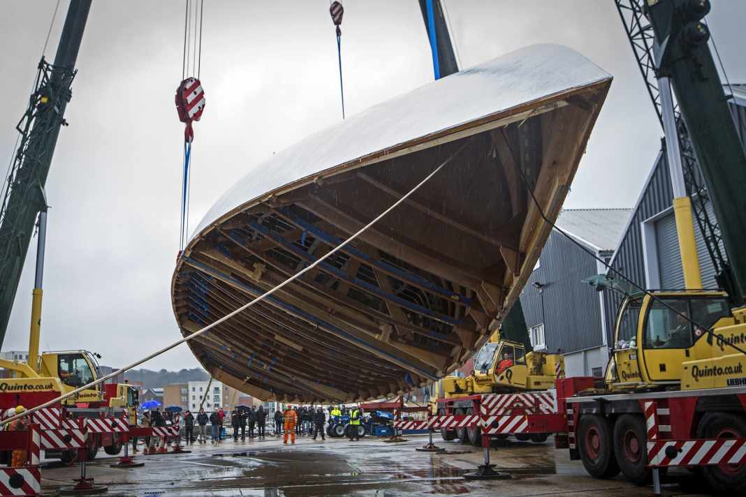 Einmal wenden bitte: Spirit Yachts dreht 34-Meter-Monster