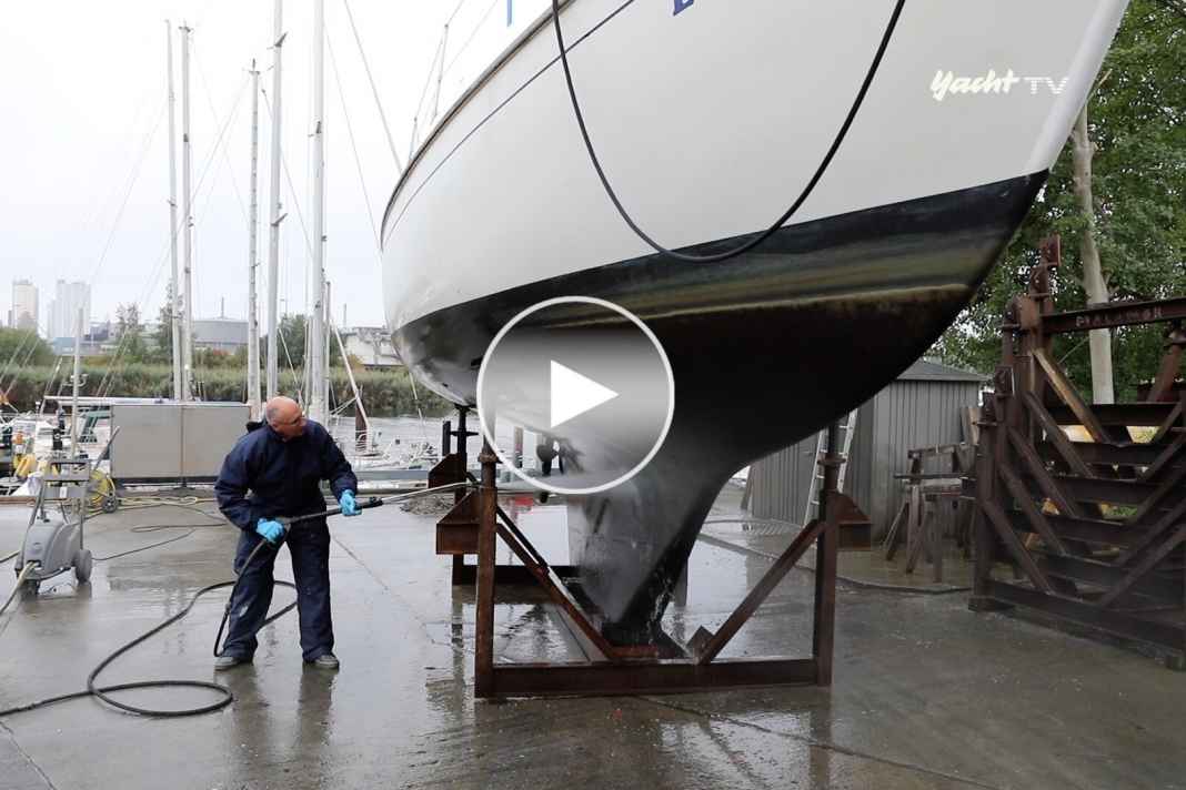 Einwintern: So reinigt man sein Boot richtig