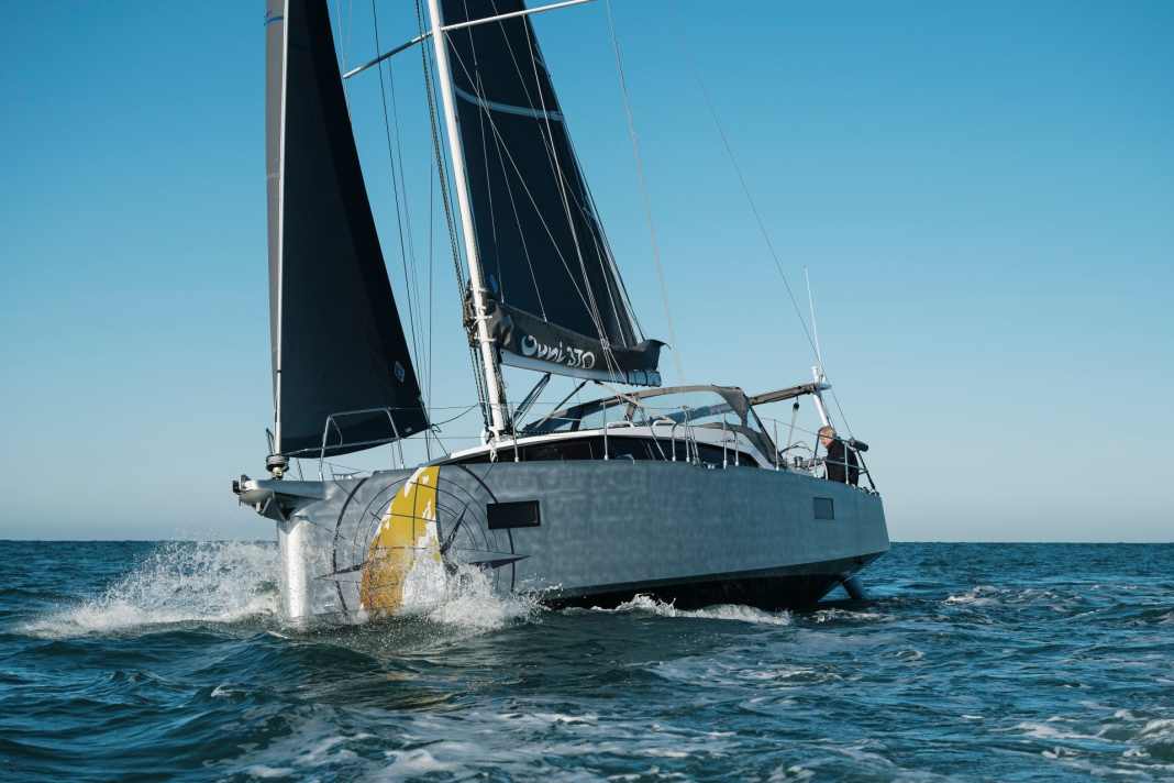 Starkes Stück: die neue Ovni 370 im YACHT-Test