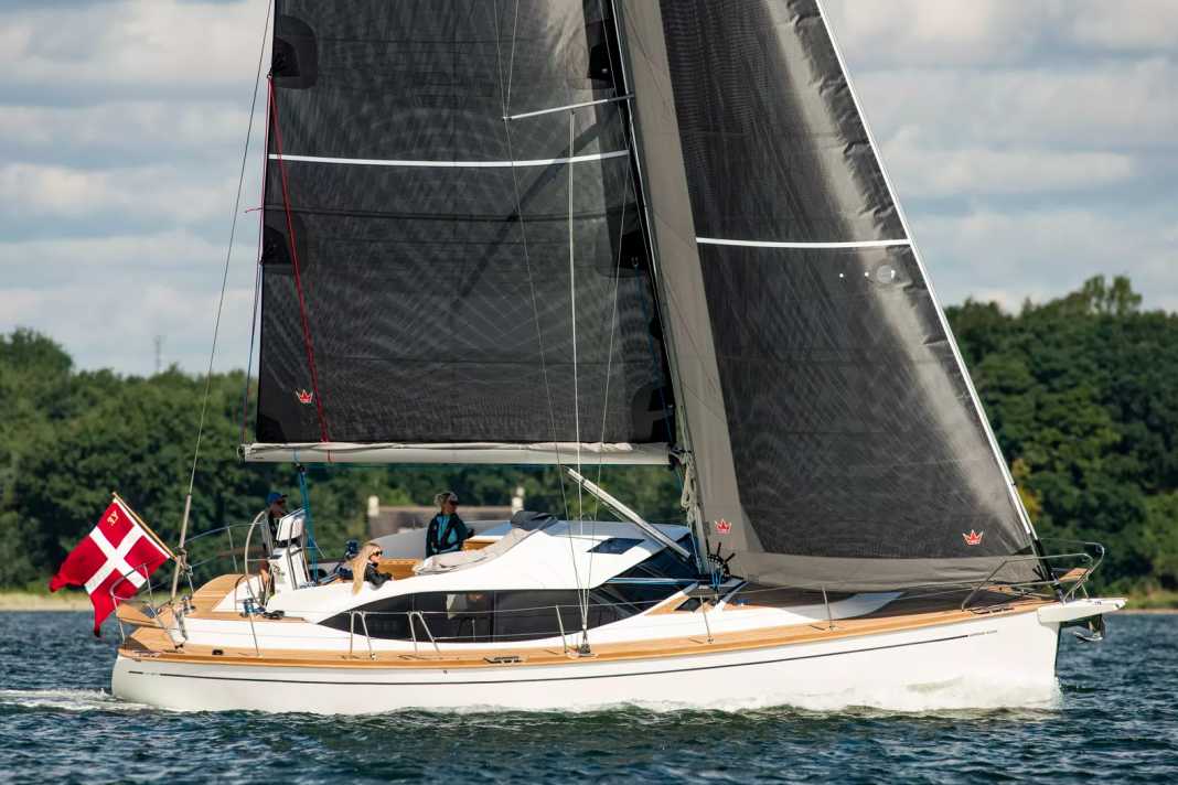 The first ship is ready and sailing