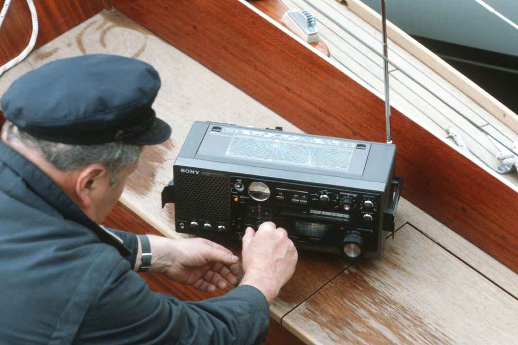 How the "Titanic" once helped marine radio achieve its breakthrough ...