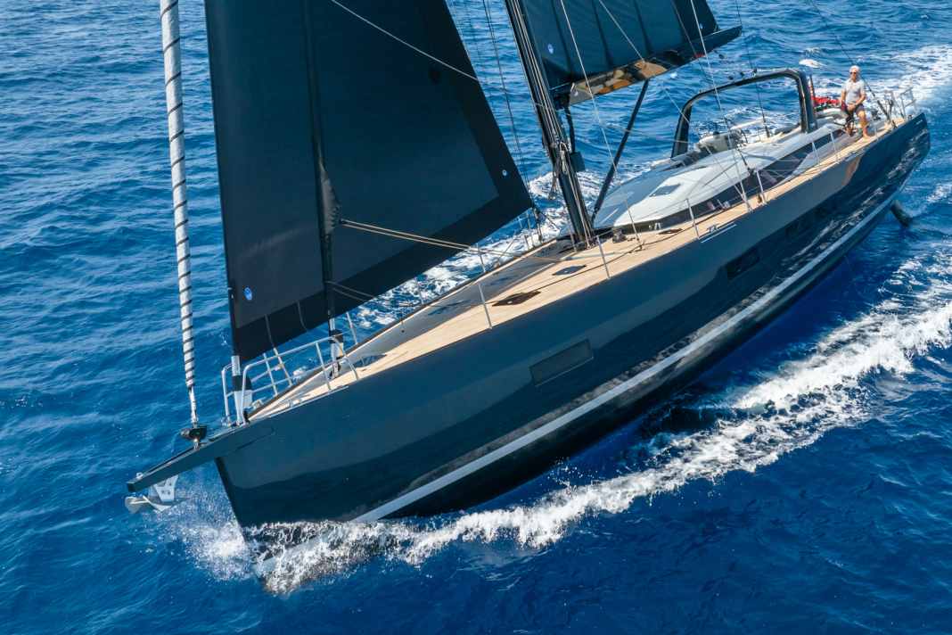 Die Kompakt-CNB bietet viel Volumen, Schutz und Segelspaß