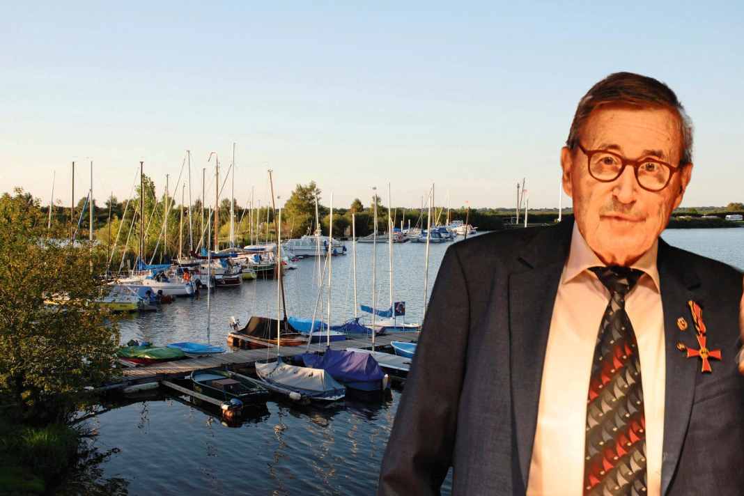 Bundesverdienstkreuz - haben Sie am Stuhl geklebt?