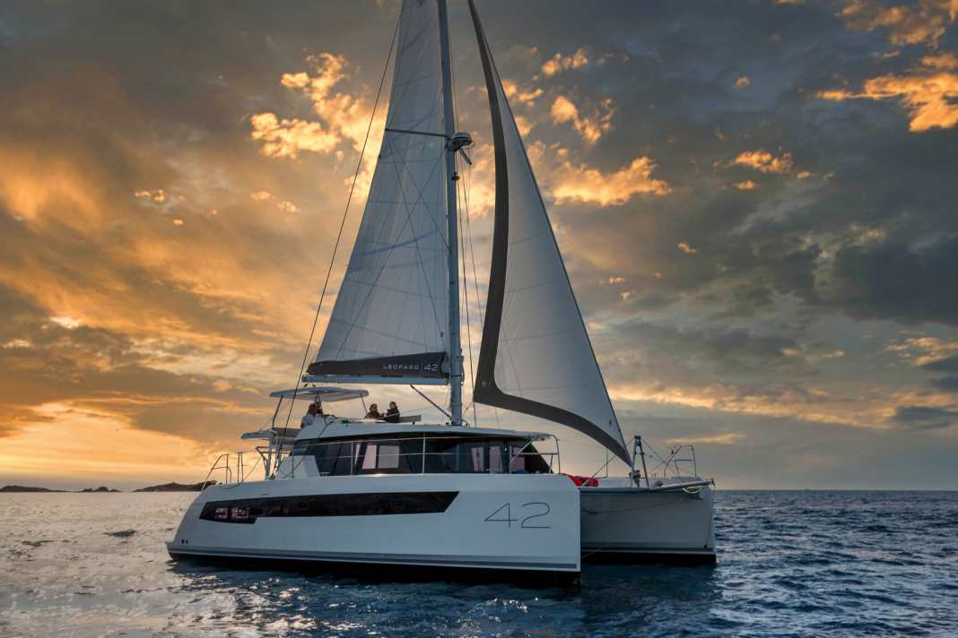 Il catamarano sorprende per le buone caratteristiche di navigazione nel test