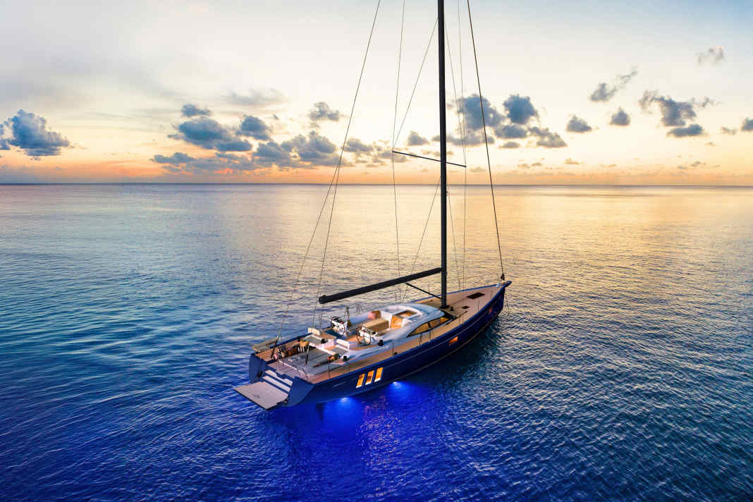 Oyster 515 bringt Beach-Club-Feeling auf 50 Fuß