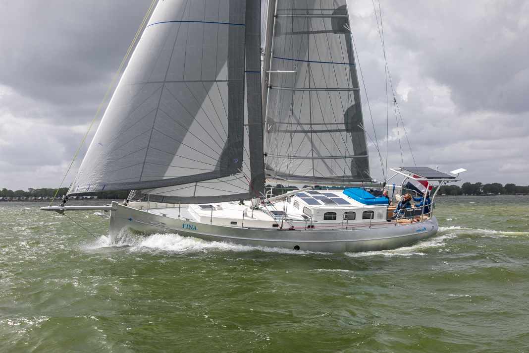 Une plateforme élégante pour un voyage en mer sans souci