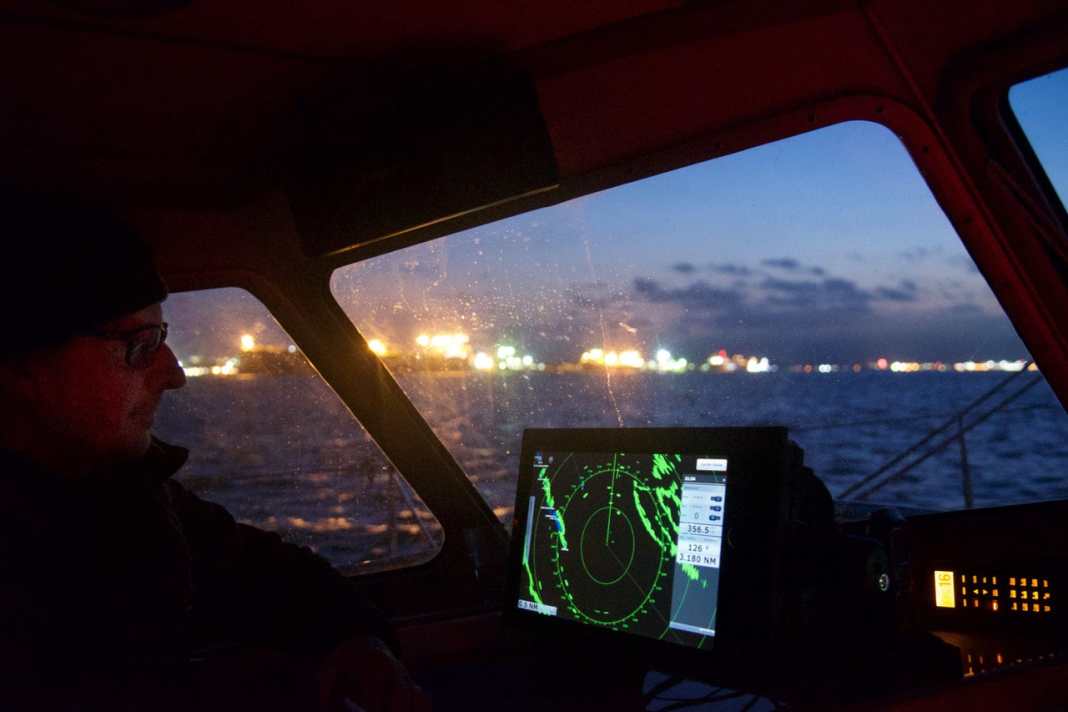 Navigation - radar science with modern broadband devices