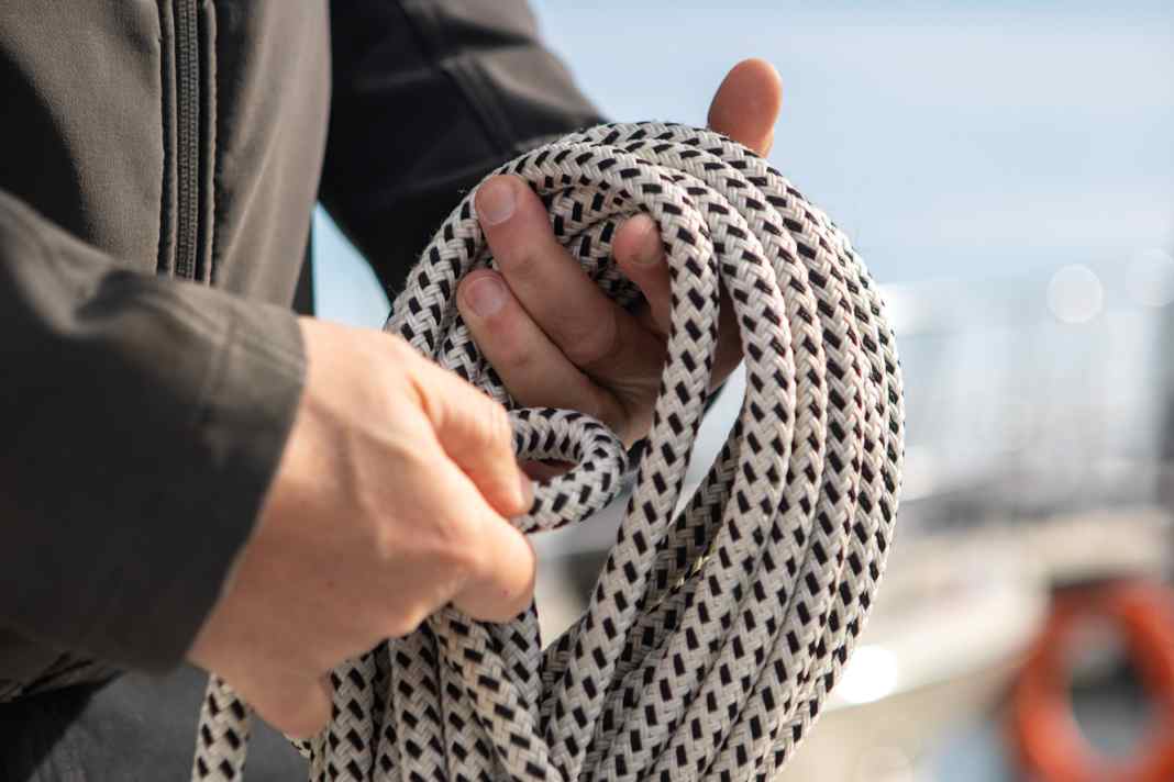Bien enrouler les lignes et les cordages