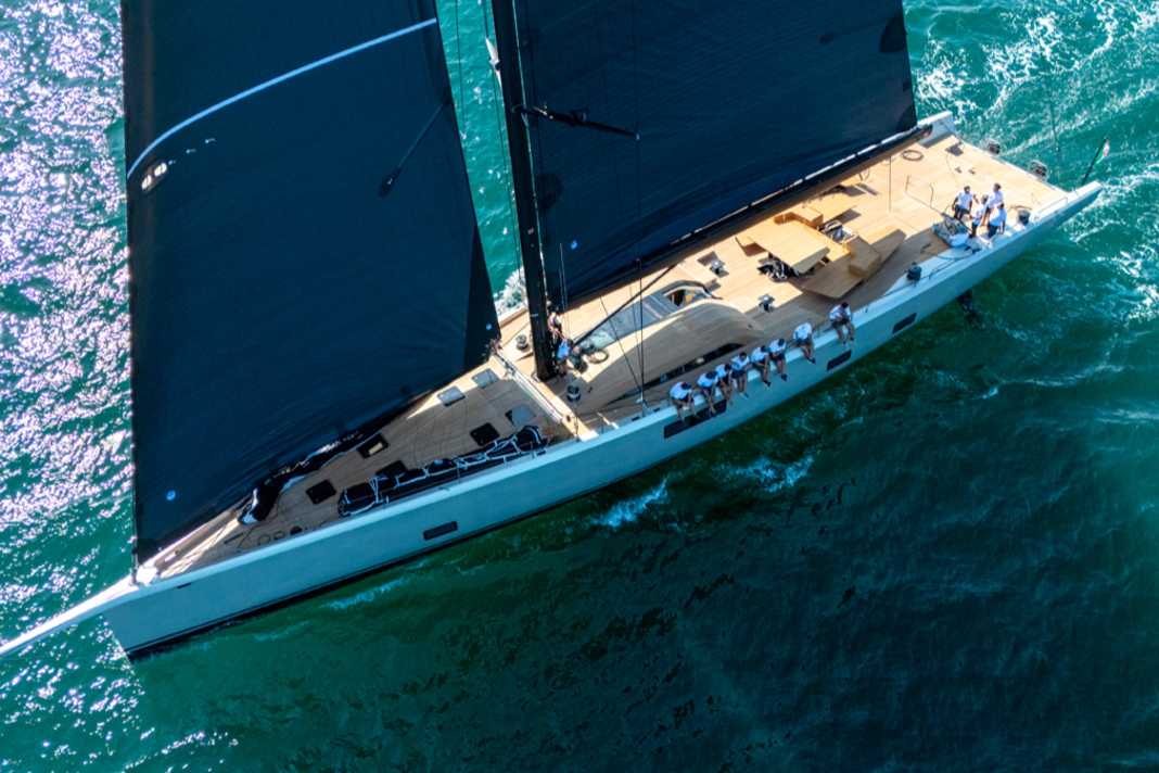 Werftneue 33-Meter-Wally sucht Eigner