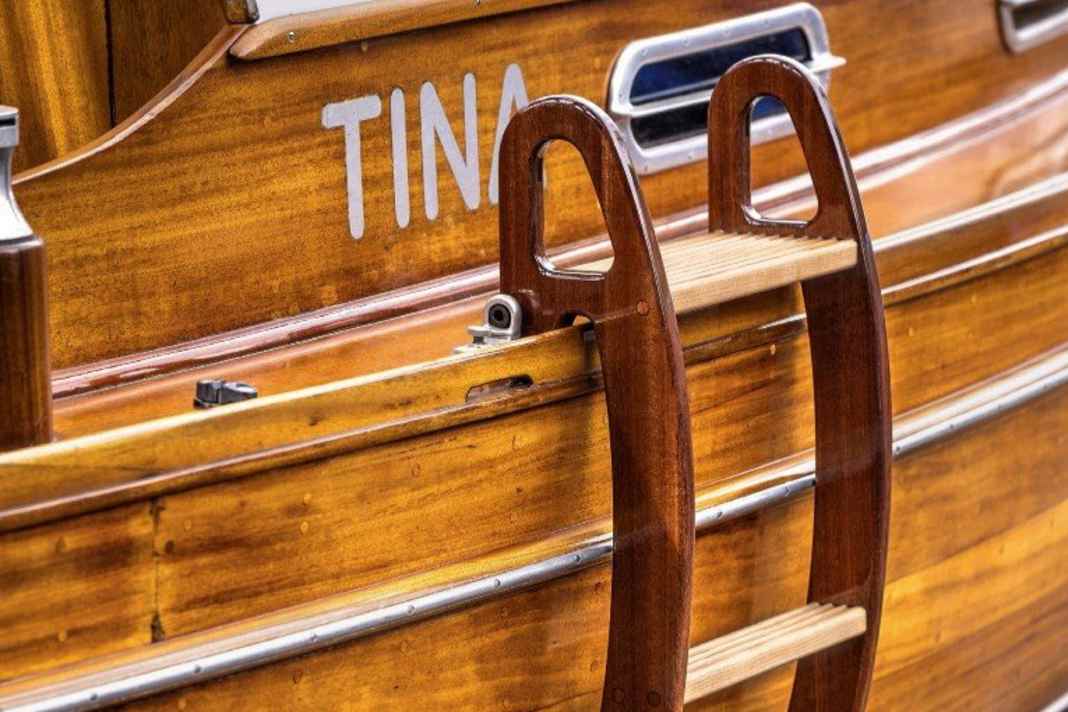 Installer une échelle de bain pour votre bateau classique en quelques étapes seulement